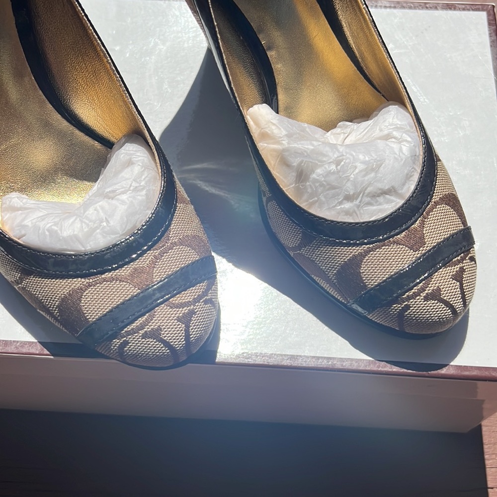 Coach Wedges - Picture 2 of 6